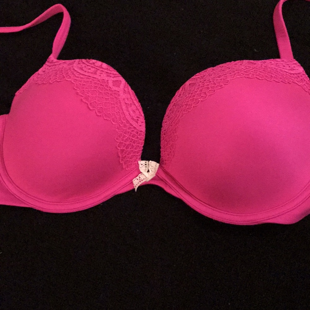 Victoria’s Secret Push Up Bra Excellent Condition